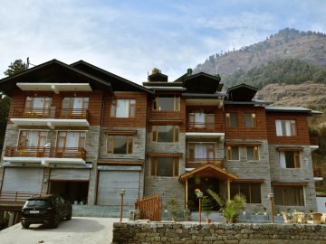 Luxury hotel in Manali